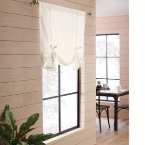 Threshold Honeycomb Light Filtering Balloon Shade